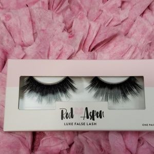 Red Aspen Lash Serina